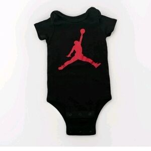 Air Jordan Baby Infant Bodysuit One Piece Snapsuit 0-6 months Black Red Jumpman